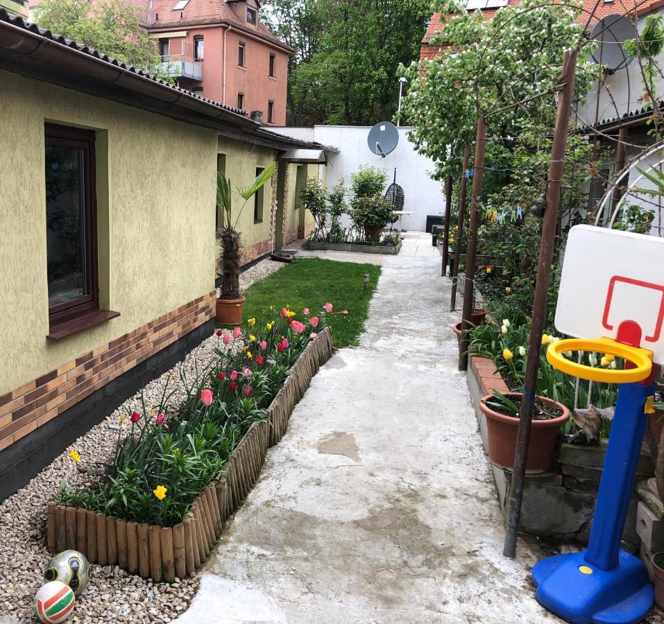Bungalow Near By Playmobil And Fair Nuremberg 齐恩多夫 外观 照片